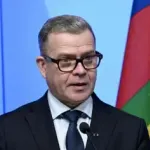 【悲報】フィンランド首相、つり目騒動で「日本の皆様にお詫びします」・・・・・・・