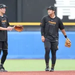 巨人、石塚に「三塁プラン」浮上で定位置争い激化