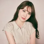 【画像】小嶋陽菜さん(37)恵体で、AKBを次々に公開処刑ｗｗｗｗｗｗ