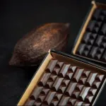 カカオ価格が大暴落…ピーク時の半値以下になってしまう…日本の菓子メーカー「値下げは出来ません」