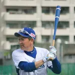 2004年 立浪和義　.308 5本 70打点 OPS.748 ベストナイン三塁手
