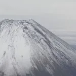 【悲報】富士登山していた男性、滑落して死亡