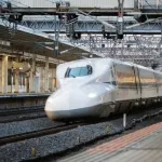 米原市「京都と名古屋の中間で新幹線停まります。」←こいつが栄えない理由