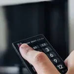 日本人「テレビつまらん！もう見てない！」←スポンサーが大金でCMを出し続ける理由