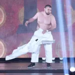 ウルフ・アロンさん、負けたら丸狩り柔道着禁止の試合で丸狩り黒のパンツで登場