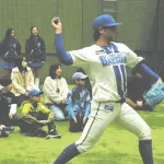 DeNA小園健太、同学年の大卒新人に「負けたくない」　中日・涌井秀章との恒例自主トレで故障しない体づくり学ぶ
