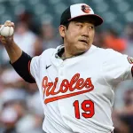 巨人復帰やマイナー説も…メジャー10勝の菅野智之が未契約“放置”される〈FA選手300人〉の現実