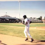 マイケルジョーダン（198cm98kg垂直跳び130cm）←こいつがMLBで通用しなかった理由