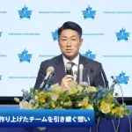 横浜ベイスターズの監督って相川なのかよwww