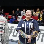 日ハム達、やす子に狙われる