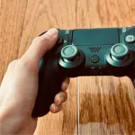 53歳だが、いまだにゲームして、お菓子とジュース飲んでるけど、普通か？