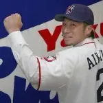 横浜ベイスターズの監督って相川なのか