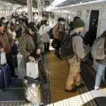 【常識一変！】「金払った席だぞ」拒否は当然…？ “席替わって”騒動で見えた「日本人の余裕のなさ」