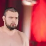 【画像】プロレスデビューのウルフ・アロンさん完全に仕上げて来るｗｗｗｗｗｗｗ
