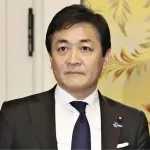 国民民主党「修学旅行費の完全無料を実現する」