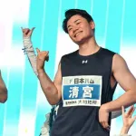 カープ小園×日ハム清宮『倍倍FIGHT!』を全力ダンスwww【超プロ野球ULTRA】