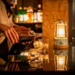 スナックっていったいなにする店なんや