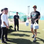 【悲報】巨人松本剛さん、阿部監督が設計した野球場で自主トレしてしまうｗｗｗｗｗｗｗｗ