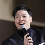 【悲報】 阪神タイガース佐藤輝明さん、キャンプ10日前でまだ契約未更改