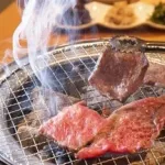 「焼き肉一生無料」VS「寿司一生無料」←これ