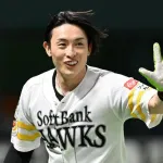 周東佑京が5年総額20億円でサイン　今季中にFA権獲得見込み