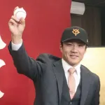楽天関係者「MLB行く前は田中将と則本は凄い仲良し。田中がMLBから帰ってきたら全く口を利かなくなった