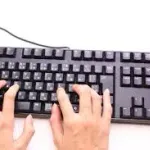 【悲報】Enter「この中にいらないキーがいますw」Space「おいおいw」Shift「やめろよw」