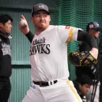 ソフトバンクのスチュワートが初ブルペン　完全復活で小久保監督が期待する「15勝、150投球回」に自信