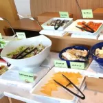朝食バイキングで取りまくるもの