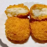 拷問官「カニクリームコロッケで飯を食え」