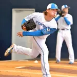 【日本ハム】細野晴希、”40分差”のフォーム改良に挑戦中…見守っていた新庄監督からは『足元』への質問が飛ぶ