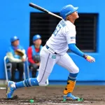 日本ハム・水谷が“チーム１号”の先頭打者弾→２打席連発の大暴れ　キャンプ地で初の紅白戦　スタンドどよめく