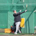 【朗報】坂本勇人さん、若い頃の足上げフォームに戻り快音連発