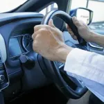【急募】車で要らない装備3選、「流れるウインカー」「タッチパネルコンソール」あと一つは？ｗｗｗｗｗ