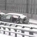 【悲報】東京でランボルギーニが警察官2人を轢き、車を置いて逃走中ｗｗｗ