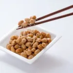 納豆はかき混ぜない派なんだけどわかる？