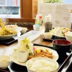 一人暮らしの食費(外食含む)→月6、7万いくの普通だよな