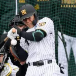 昨日死球を受けた豊田寛さん、練習メニュー表に名前なし