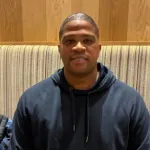 DeNAビシエド選手が来日「今年は1年間怪我をせずにチームに貢献していきたい」