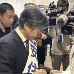 【悲報】中道・安住氏「敗因は『足組んでクリームパン切り抜き動画』」法的措置検討へ・・・・