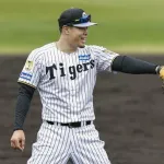 「あと3年は行かせない！」佐藤輝明の契約交渉「圧勝」に阪神幹部が激怒…「球団を軽視している」
