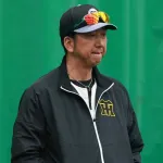 【悲報】阪神・藤川監督、石井大智の左アキレス腱損傷を伝えながら号泣