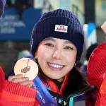 【悲報】高梨沙羅さん「ほならね、自分が1回ジャンプ台から飛んでみろって話でしょ？💢」