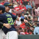 現地メディア「村上はメジャーで何本ホームランを打てる？」高津「55本」