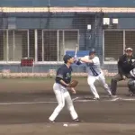 DeNA筒香嘉智が実戦初打席で適時二塁打　送球乱れの間に三塁まで駆け抜ける！