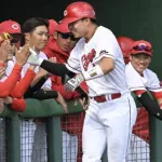 カープ平川プロ1号『豪快125m弾』ファビ2安打！勝田＆佐々木1安打！大瀬良辻益田ら好投も5失策と守備に課題【広島2-4ロッテ/練習試合結果】