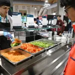 《ミラノ・コルティナ五輪》“美食の街”ミラノの選手村の食事に選手たちから不満の声