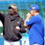 【日本ハム】吉田賢吾に新庄監督ニッコリ！　左越え2ランの一発回答　