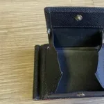 【急募】お前らが愛用している『財布のブランド』馬鹿正直に答えろｗｗｗｗｗｗｗｗ