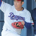 中日松山、左脇腹の筋損傷で帰名